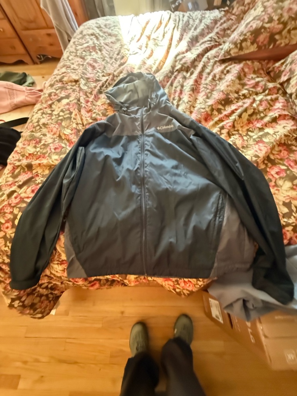 Columbia Black/Gray Hooded windbreaker Mens Large. Excellent used condition - Picture 6 of 6